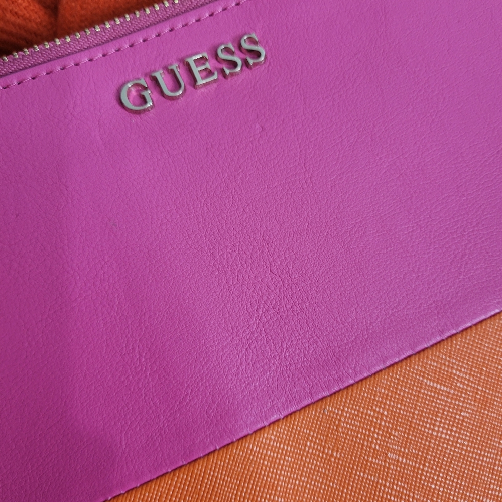 GUESS Wristlet - Picture 6 of 6